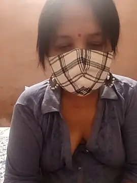 hot-chanda online show from 09.13.25