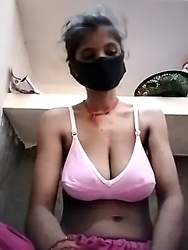 Snapshot of Suneeta_Love chatting on 09.12.25 Suneeta Love online show from 09.12.25