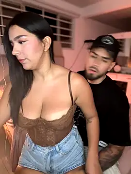 Snapshot of Tomas_Olivia chatting on 10.01.25 Tomas Olivia online show from 10.01.25