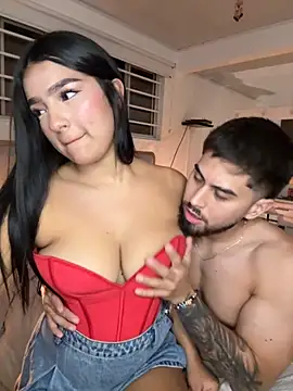 Snapshot of Tomas_Olivia chatting on 10.23.25 Tomas Olivia online show from 10.23.25