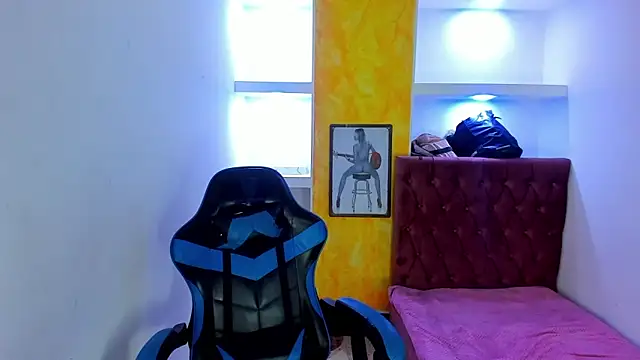 alison moon7 online show from 10.20.25