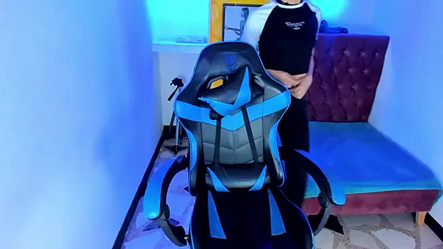 alison moon7 online show from 11.18.25