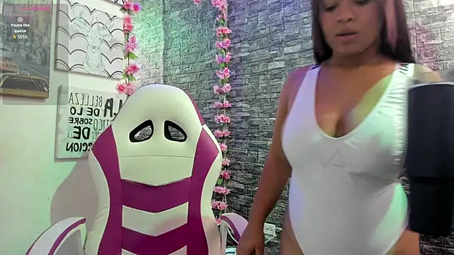 karoll  sex online show from 10.30.25