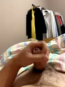 Snapshot of MrZli chatting on 11.28.25 MrZli online show from 11.28.25