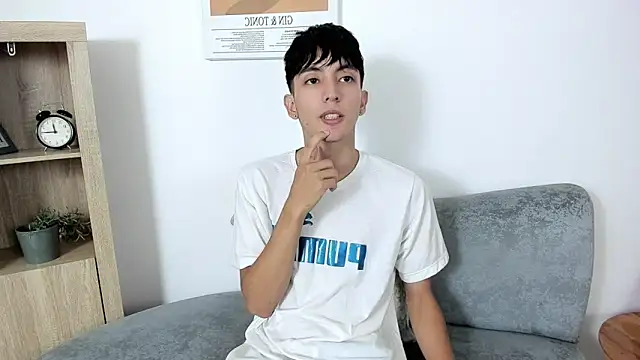 Snapshot of dear_jeycot chatting on 10.10.25 dear jeycot online show from 10.10.25