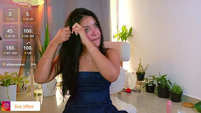 Kiut tiffanii online show from 09.18.25