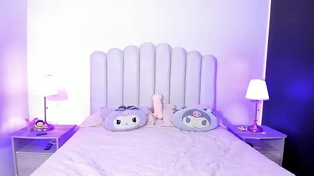 SofieBunnie online show from 11.07.25