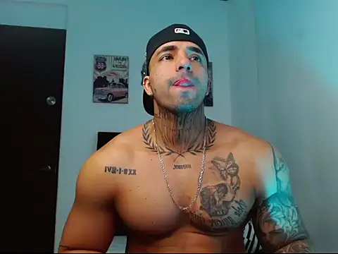 Snapshot of ragnar_phoenix chatting on 10.29.25 ragnar phoenix online show from 10.29.25