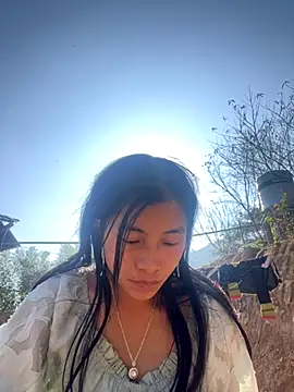 EmLy02 online show from 12.01.25