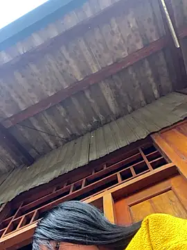 EmLy02 online show from 01.16.26