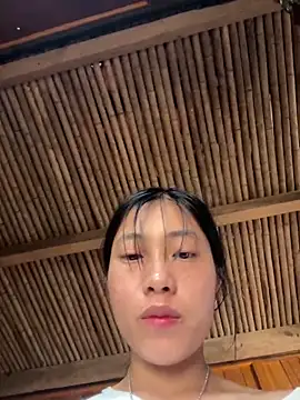 EmLy02 online show from 03.31.26