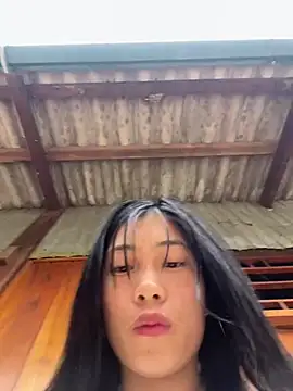 EmLy02 online show from 04.01.26