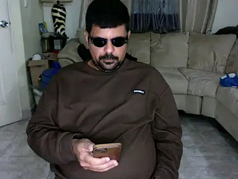 Snapshot of Diabloproducciones chatting on 09.23.25 Diabloproducciones online show from 09.23.25