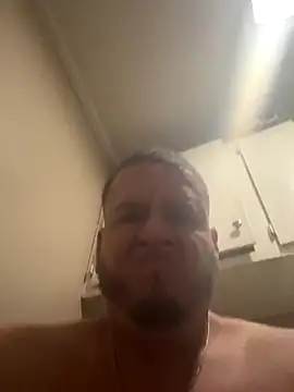 kev0n2389 online show from 10.19.25