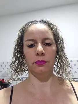 Snapshot of Nina_vallon chatting on 09.20.25 Nina vallon online show from 09.20.25