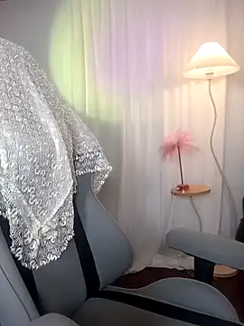 Snapshot of Joanna1122 chatting on 10.31.25 Joanna1122 online show from 10.31.25