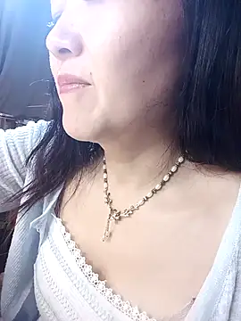 Snapshot of Joanna1122 chatting on 12.02.25 Joanna1122 online show from 12.02.25