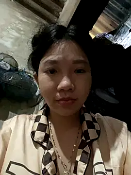 Snapshot of Miumieu chatting on 10.02.25 Miumieu online show from 10.02.25