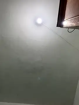 qinejr37 online show from 10.17.25