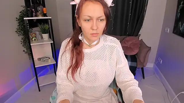 Snapshot of Mia_meowXkiss chatting on 11.06.25 Mia meowXkiss online show from 11.06.25