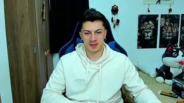 javiersexymann online show from 12.03.24