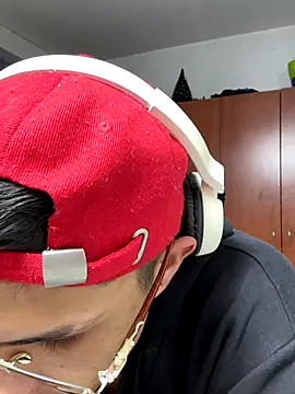 Manuel99boy online show from 10.26.25