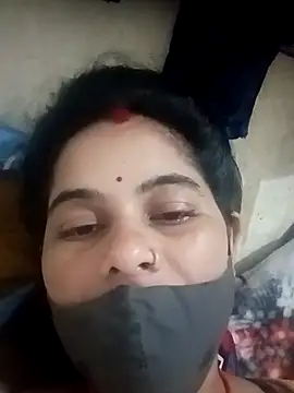 JULEE-740 online show from 10.16.25