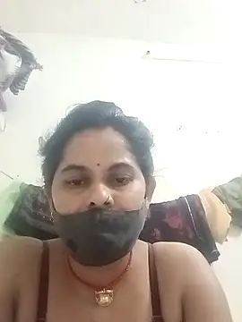 JULEE-740 online show from 10.29.25