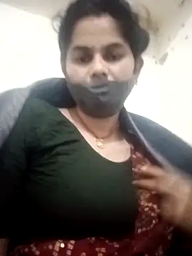 JULEE-740 online show from 11.14.25