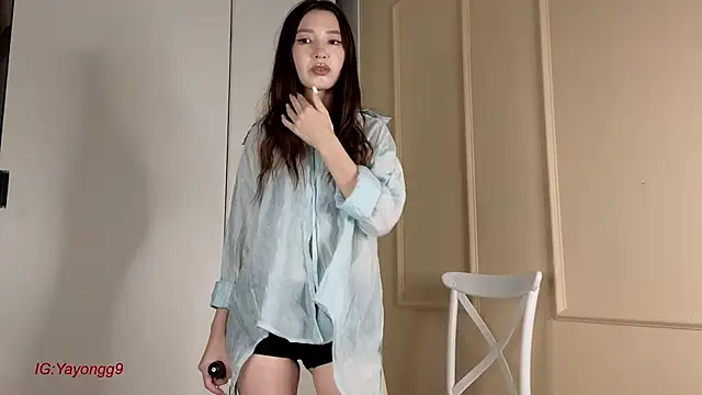 Snapshot of yayongg chatting on 09.28.25 yayongg online show from 09.28.25
