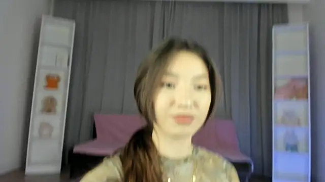 Snapshot of yayongg chatting on 10.25.25 yayongg online show from 10.25.25