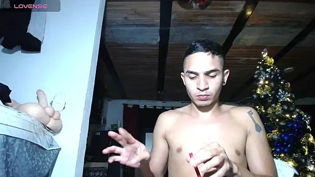 Angel latinboy online show from 12.20.24