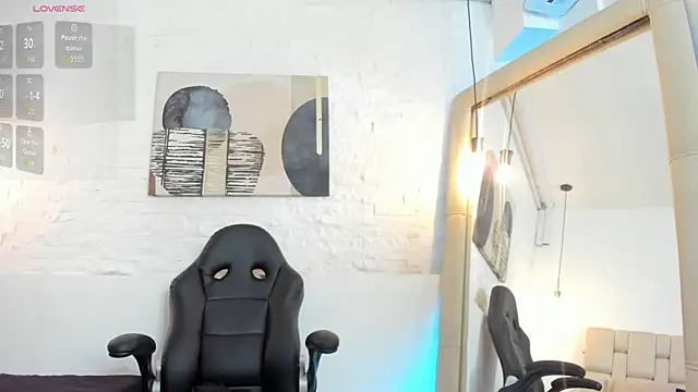 Sarah GothicGirl online show from 11.15.25