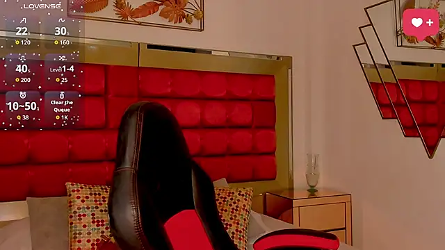 SaraWagner  online show from 05.30.26