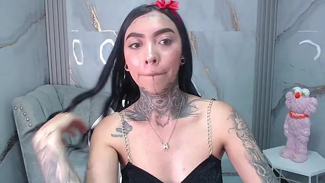 Ashley Blum v online show from 09.16.25