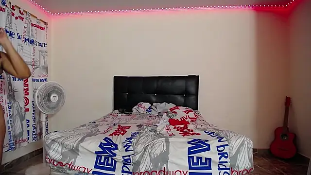 alohacamgirl online show from 11.13.25