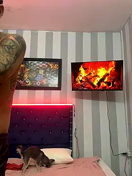 gatica2905 online show from 10.17.25