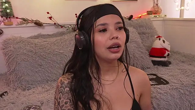 sophieee art online show from 12.15.25