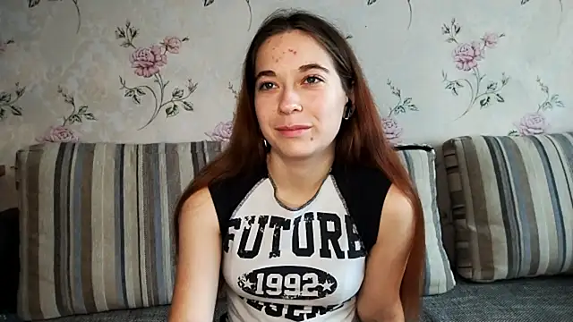 KissKarina online show from 10.10.25