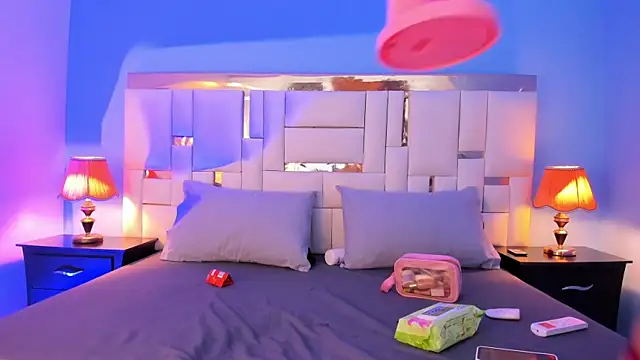 Snapshot of JadeeKhan chatting on 10.04.25 JadeeKhan online show from 10.04.25