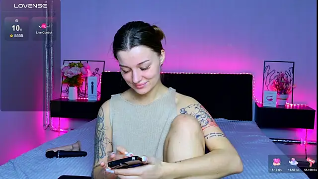 LindaBrilliant online show from 12.17.25