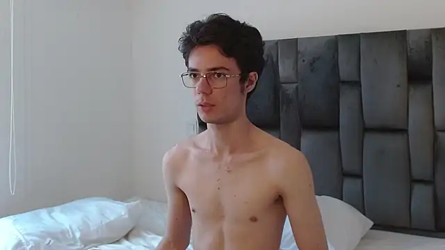 VIKTORNOIR online show from 10.01.25