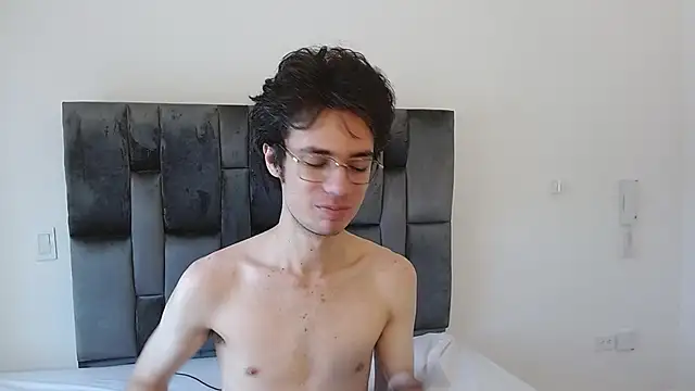 VIKTORNOIR online show from 10.23.25