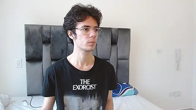 VIKTORNOIR online show from 10.25.25