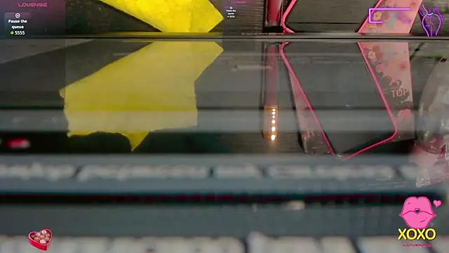 Snapshot of abigail_21_ chatting on 09.10.25 abigail 21 online show from 09.10.25