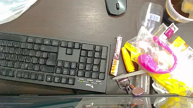 Snapshot of abigail_21_ chatting on 09.12.25 abigail 21 online show from 09.12.25