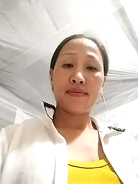 cute love00 online show from 10.28.25