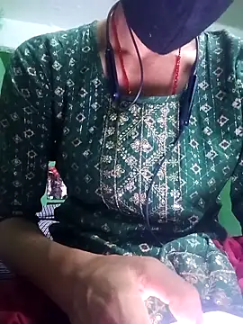 Snapshot of SpicyRoshni chatting on 03.25.26 SpicyRoshni online show from 03.25.26