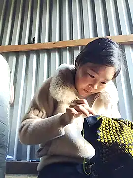 vivi cute online show from 10.05.25