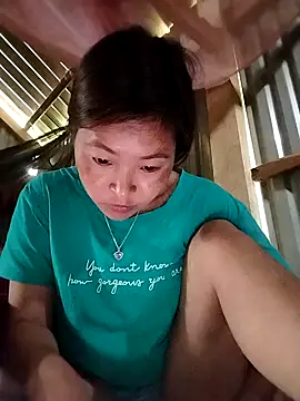 vivi cute online show from 10.15.25